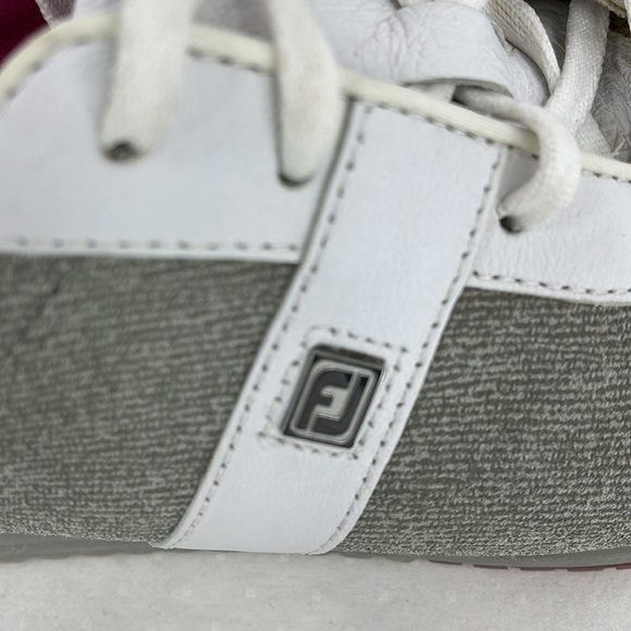 FOOT JOY CASUAL COLLECTION SIZE 6M Women's White and Gray Sneakers - Picture 6 of 7